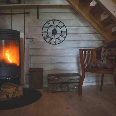 Romantic Spa Villa With Fireplace By The Lake Stjarnsund Экстерьер фото