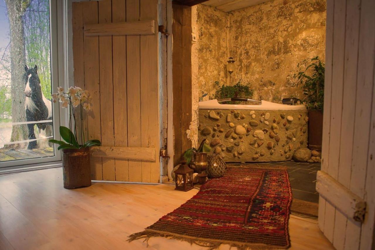 Romantic Spa Villa With Fireplace By The Lake Stjarnsund Экстерьер фото